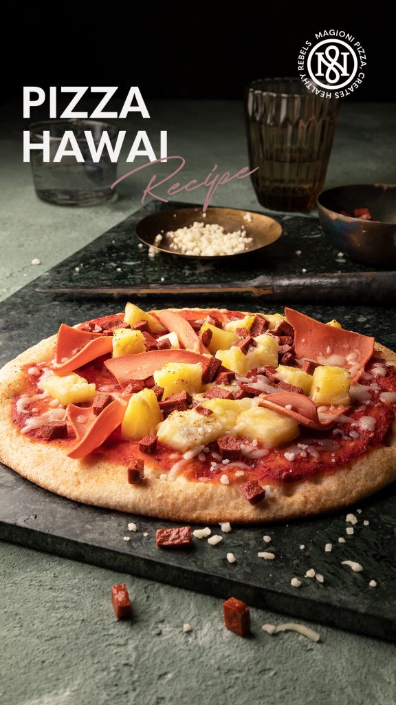 Pizza Hawaii with pineapple and vegetarian ham Magioni